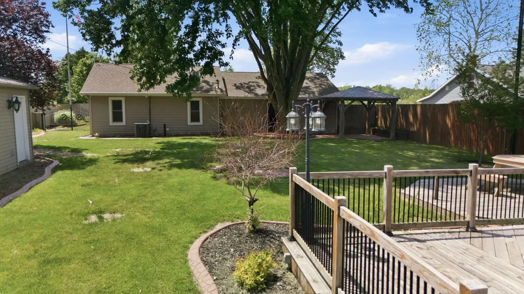 2743 N Michigan 140 Highway Watervliet Township MI 49098