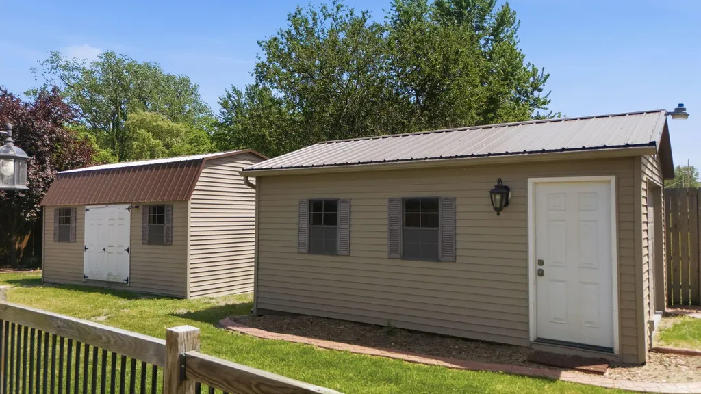 2743 N Michigan 140 Highway Watervliet Township MI 49098