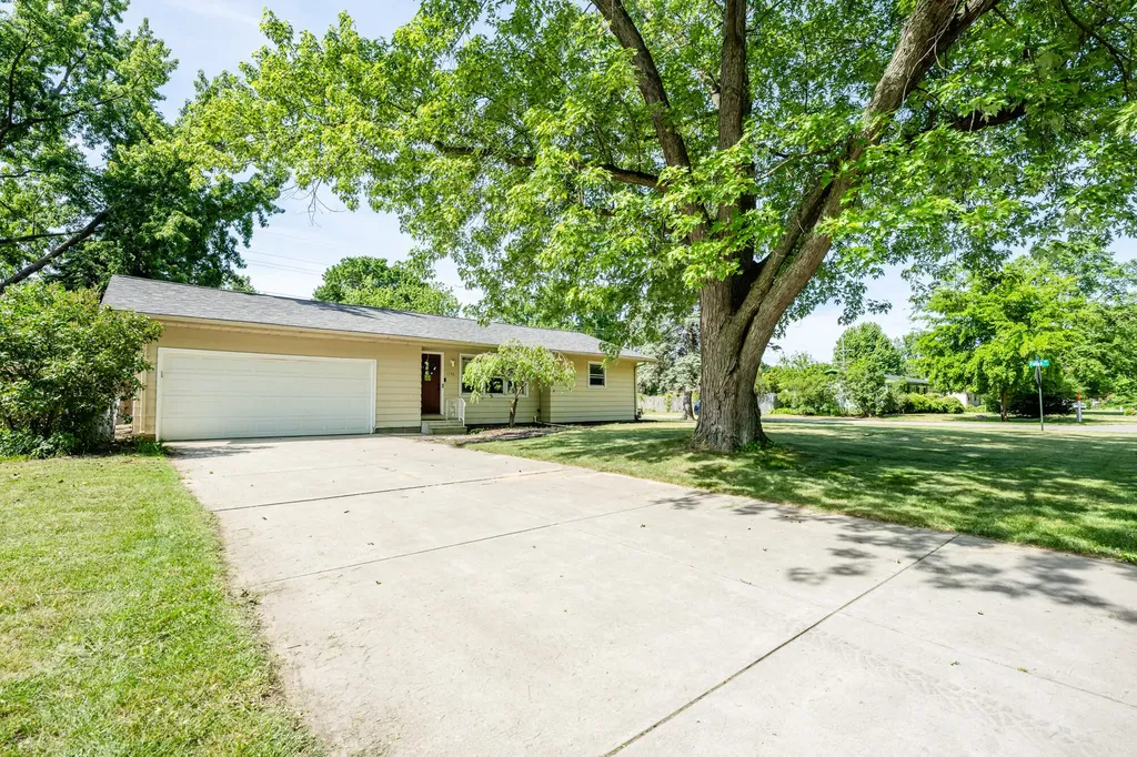 1738 Maiden Lane Lincoln Charter Township MI 49085