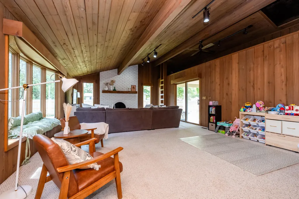 1738 Maiden Lane Lincoln Charter Township MI 49085