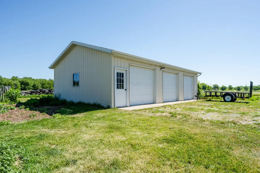 887 W Hinchman Road Baroda Township MI 49101