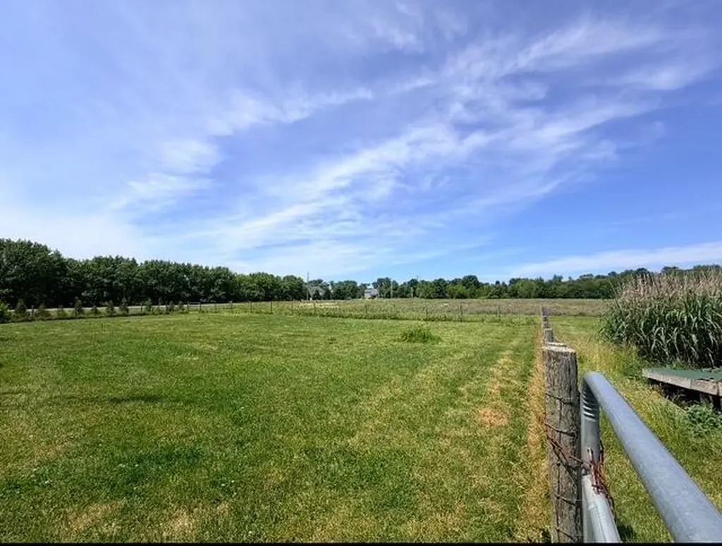 887 W Hinchman Road Baroda Township MI 49101