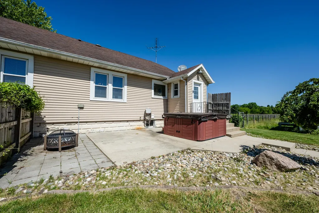 887 W Hinchman Road Baroda Township MI 49101