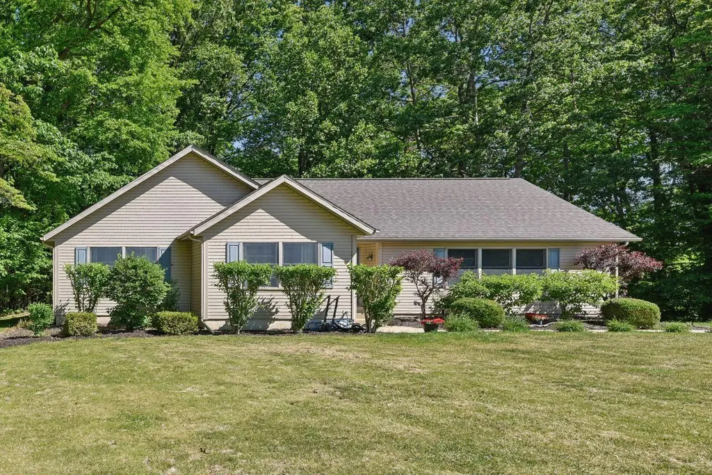 12589 Ed Berth Drive New Buffalo Township MI 49117