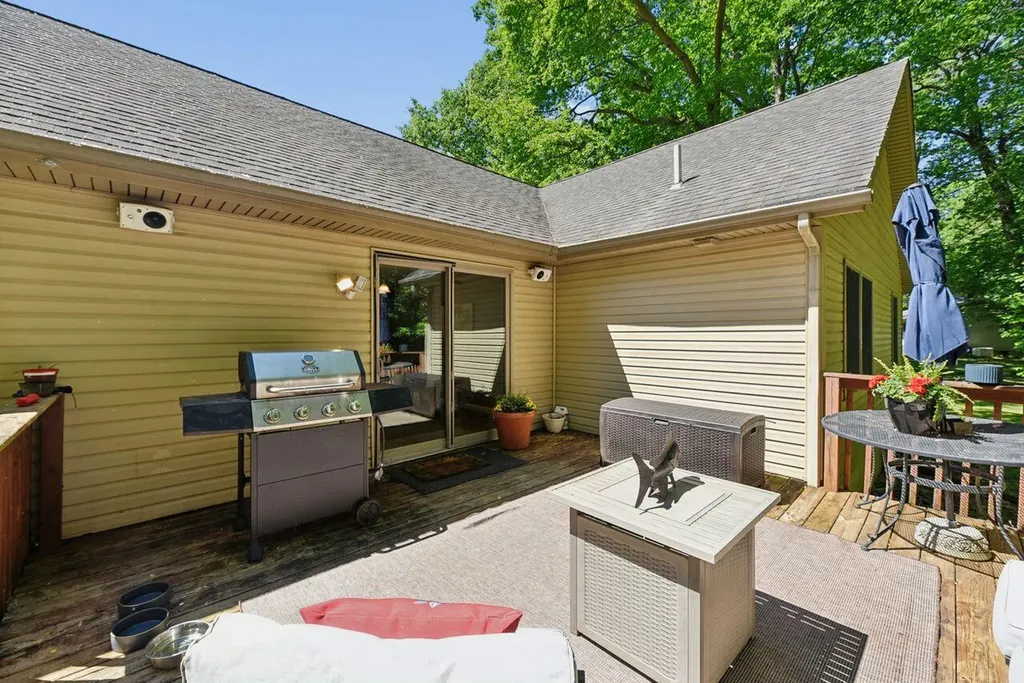 12589 Ed Berth Drive New Buffalo Township MI 49117