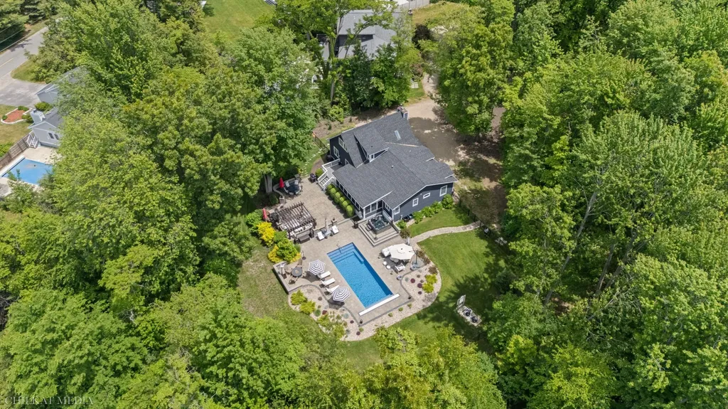 16636 Lakeshore Road New Buffalo Township MI 49129
