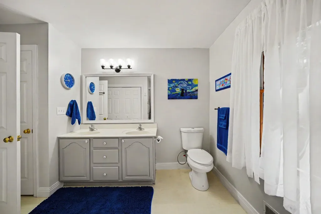 11261 Bridlewood Trail Berrien Township MI 49103