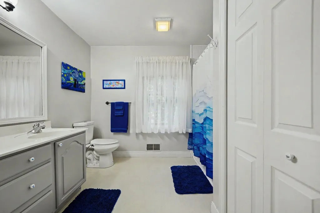 11261 Bridlewood Trail Berrien Township MI 49103
