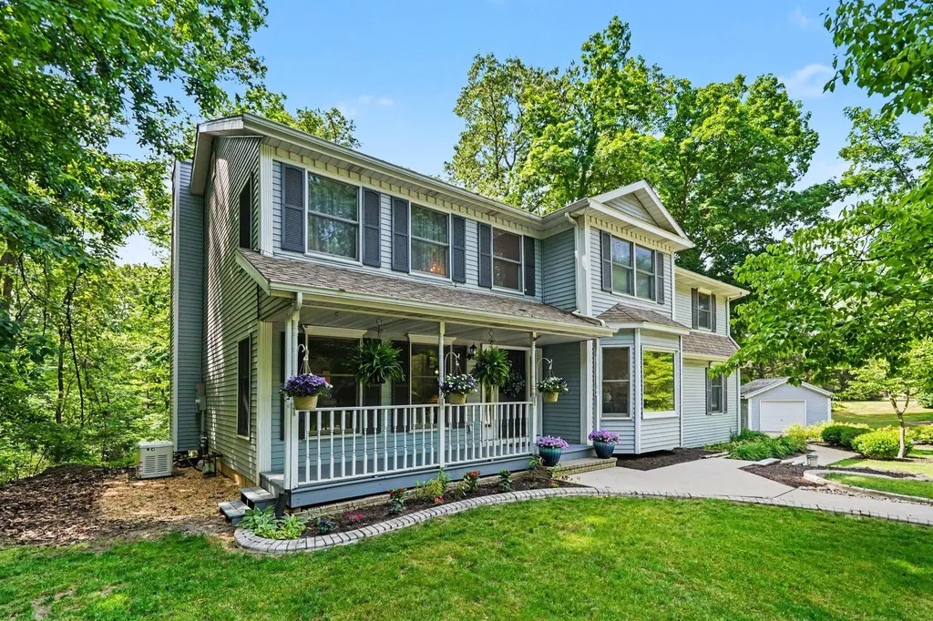 11261 Bridlewood Trail Berrien Township MI 49103
