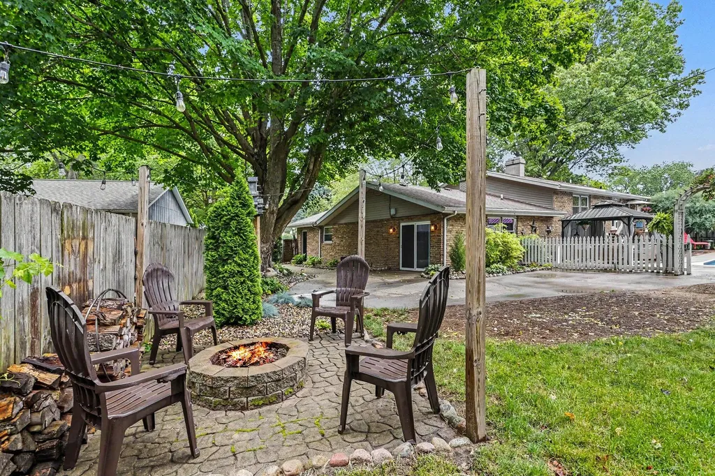 1556 Jasmine Road St. Joseph Charter Township MI 49085