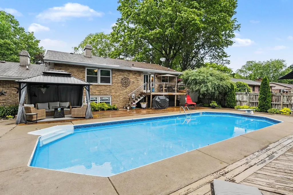 1556 Jasmine Road St. Joseph Charter Township MI 49085