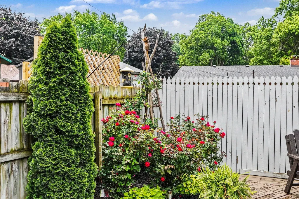 1556 Jasmine Road St. Joseph Charter Township MI 49085