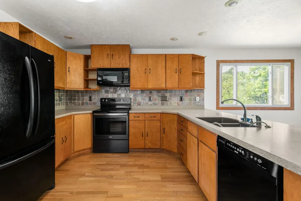 15684 Madron Lake Road Buchanan Township MI 49107