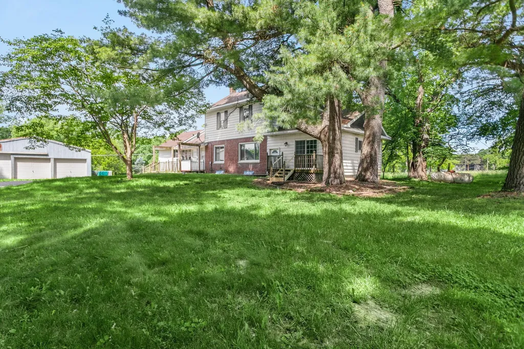 15684 Madron Lake Road Buchanan Township MI 49107