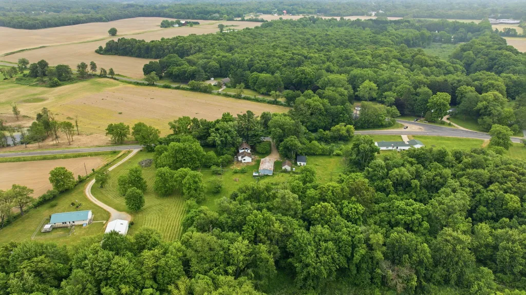 15684 Madron Lake Road Buchanan Township MI 49107