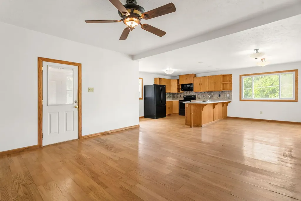 15684 Madron Lake Road Buchanan Township MI 49107