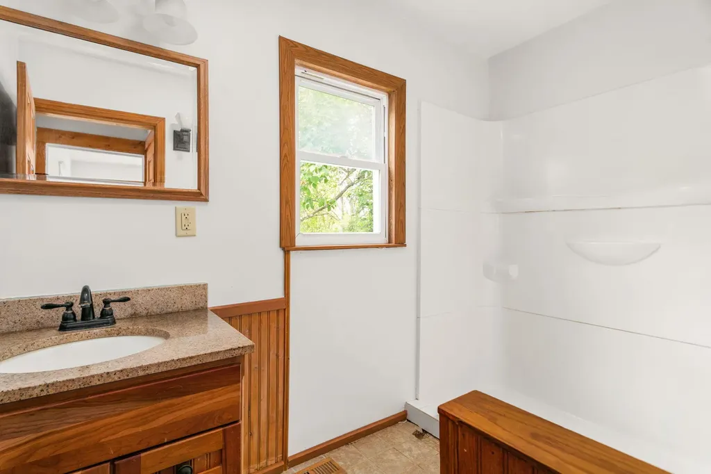 15684 Madron Lake Road Buchanan Township MI 49107