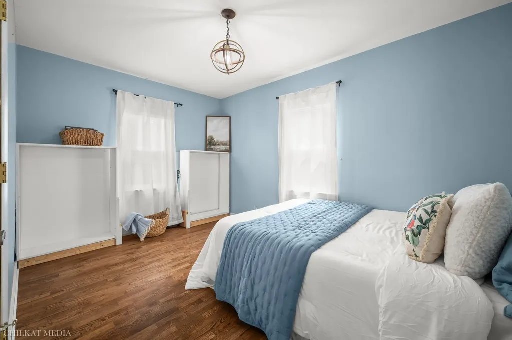 2225 S Cleveland Avenue St. Joseph Charter Township MI 49085