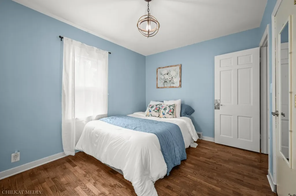 2225 S Cleveland Avenue St. Joseph Charter Township MI 49085