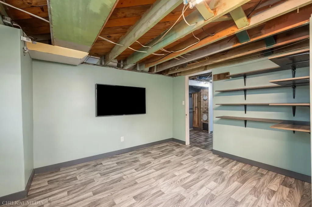 2225 S Cleveland Avenue St. Joseph Charter Township MI 49085