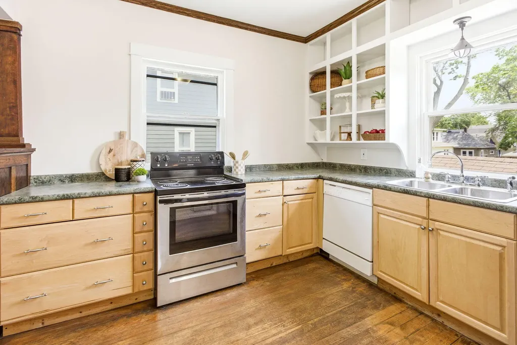 609 Wayne Street St. Joseph City MI 49085