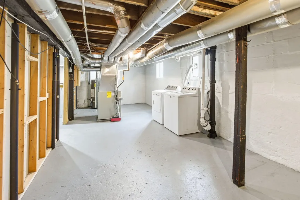 609 Wayne Street St. Joseph City MI 49085