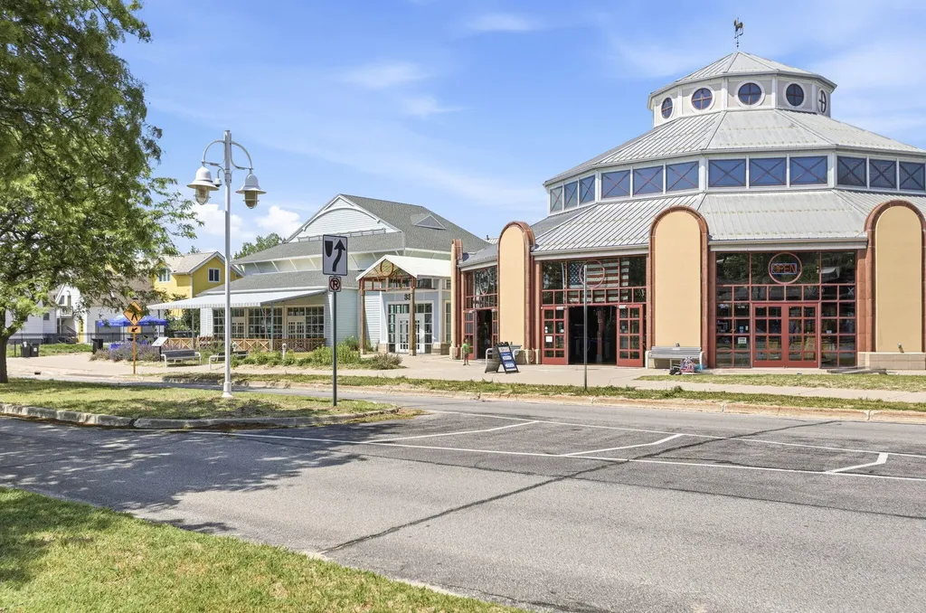 609 Wayne Street St. Joseph City MI 49085