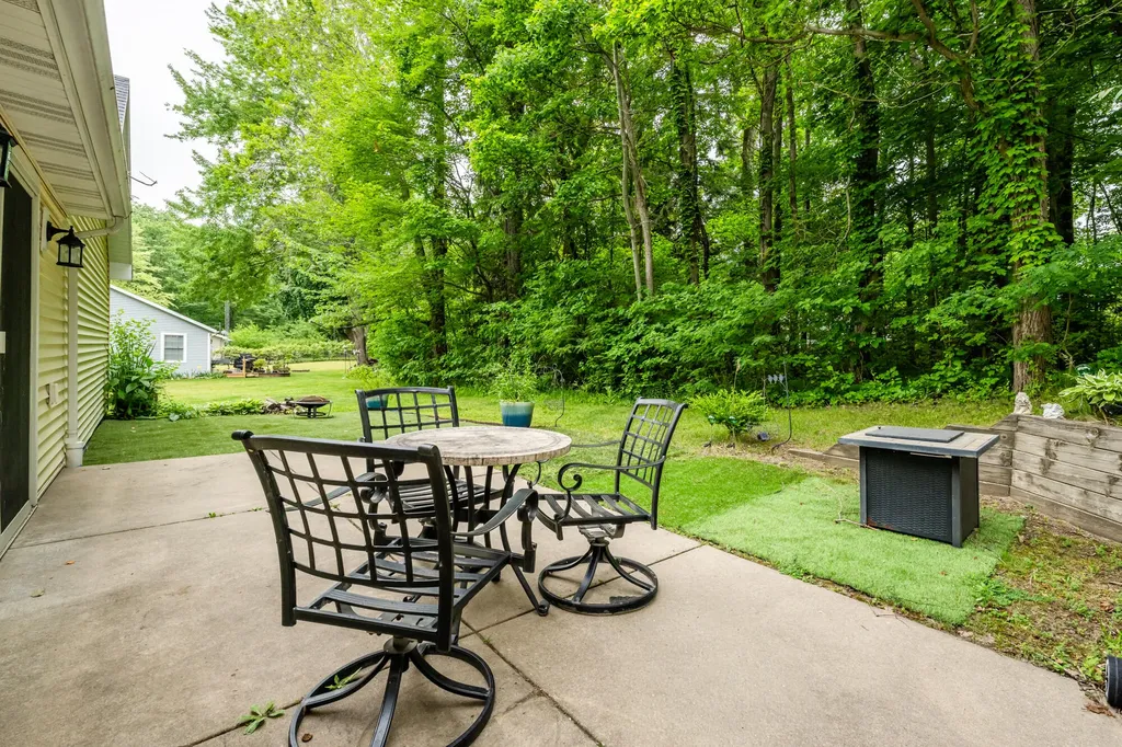 6278 Harrison Street Hagar Township MI 49038