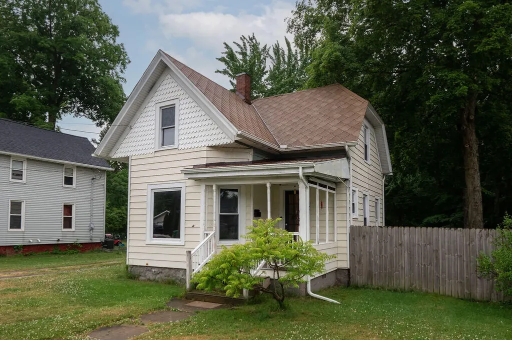436 E Division Street Dowagiac City MI 49047