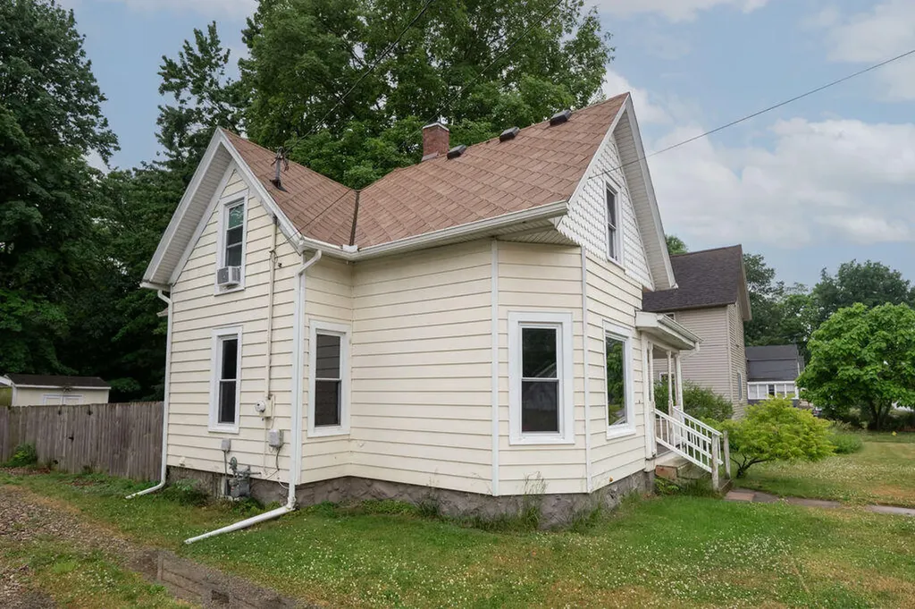 436 E Division Street Dowagiac City MI 49047