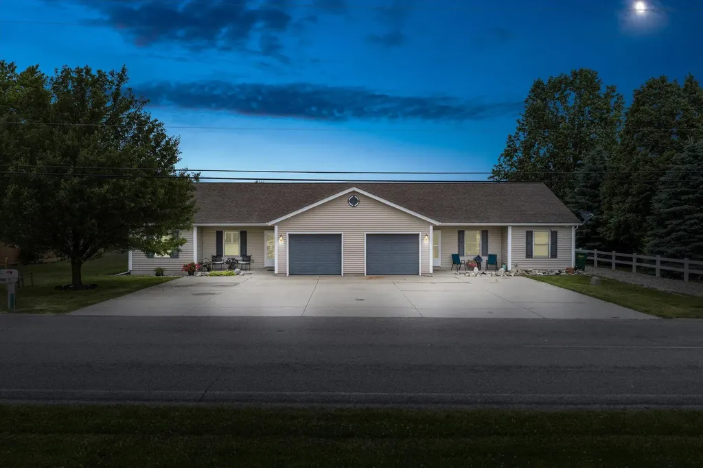22710 Diamond Cove Street Lagrange Township MI 49031