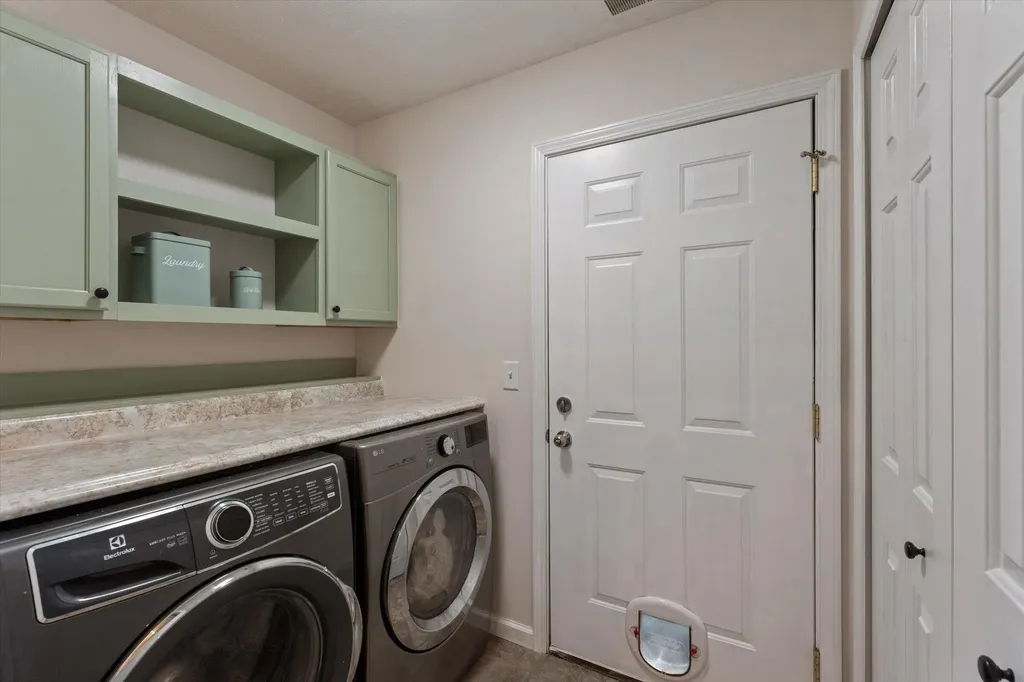22710 Diamond Cove Street Lagrange Township MI 49031