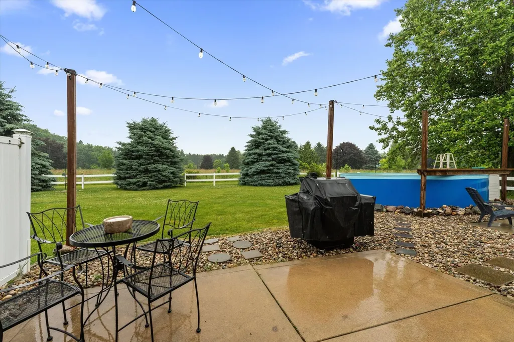 22710 Diamond Cove Street Lagrange Township MI 49031