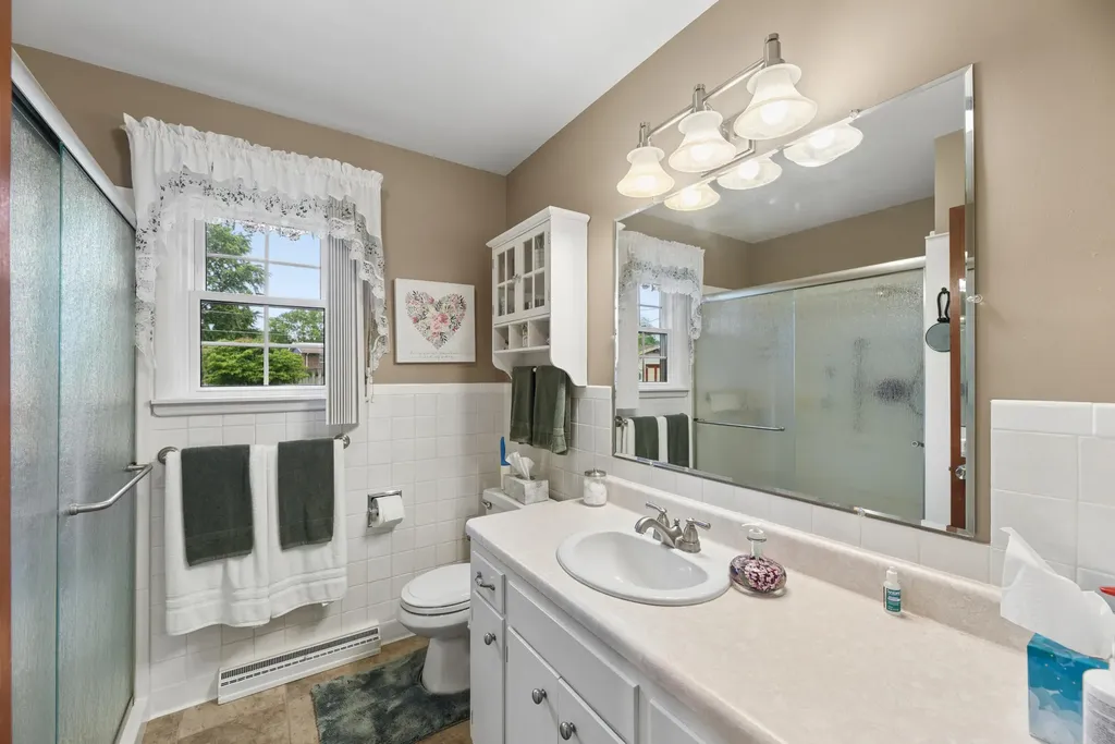 5565 Mohican Drive Lincoln Charter Township MI 49127