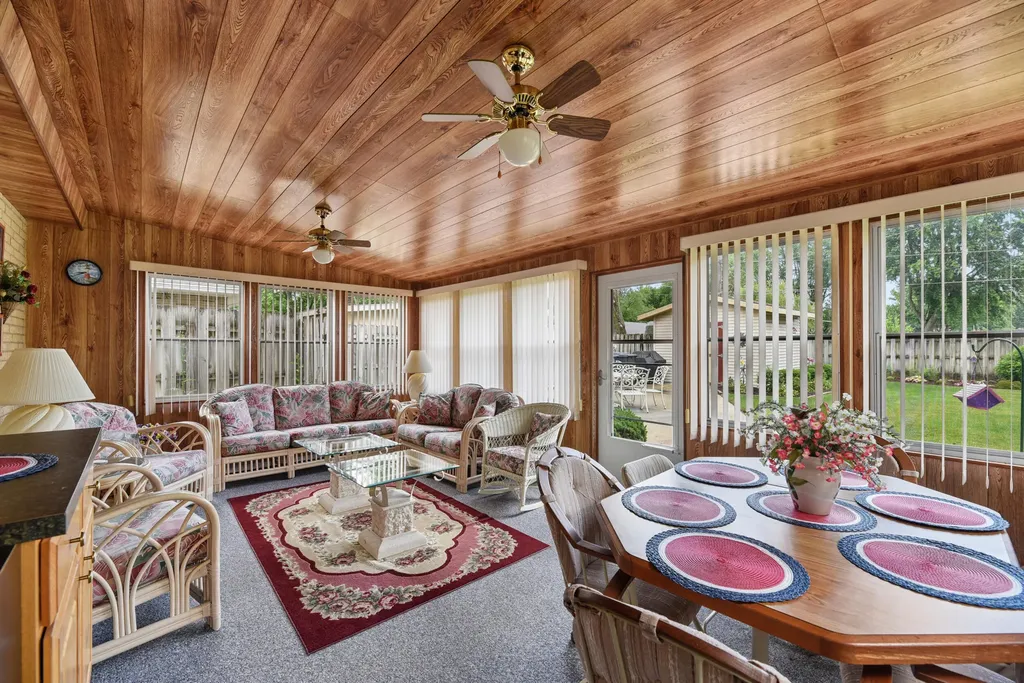 5565 Mohican Drive Lincoln Charter Township MI 49127