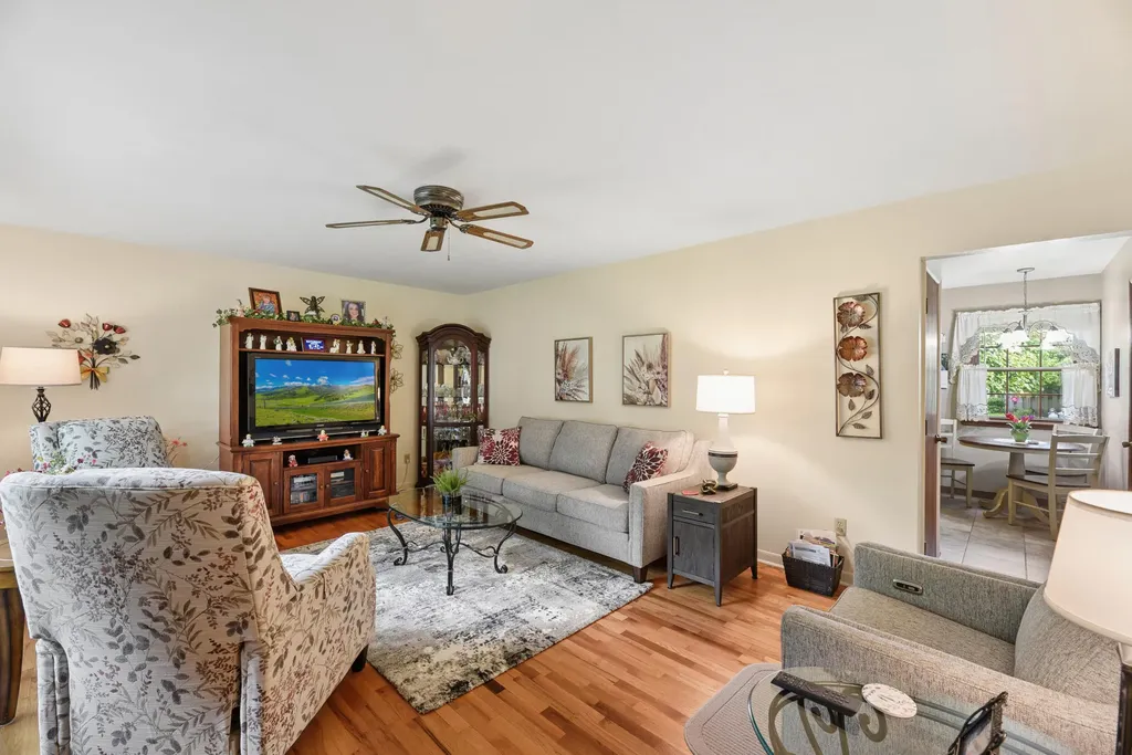 5565 Mohican Drive Lincoln Charter Township MI 49127