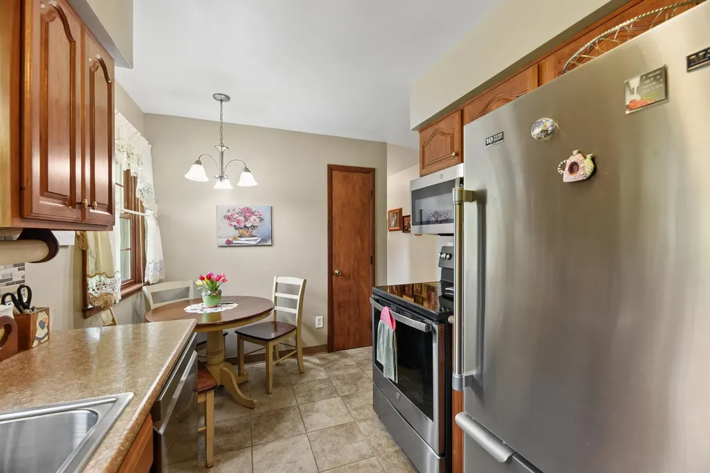 5565 Mohican Drive Lincoln Charter Township MI 49127