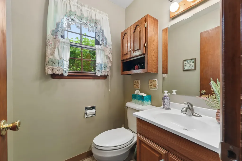 5565 Mohican Drive Lincoln Charter Township MI 49127