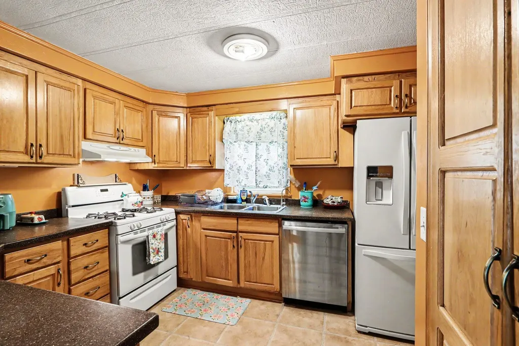 55719 Resort Road Park Township MI 49093