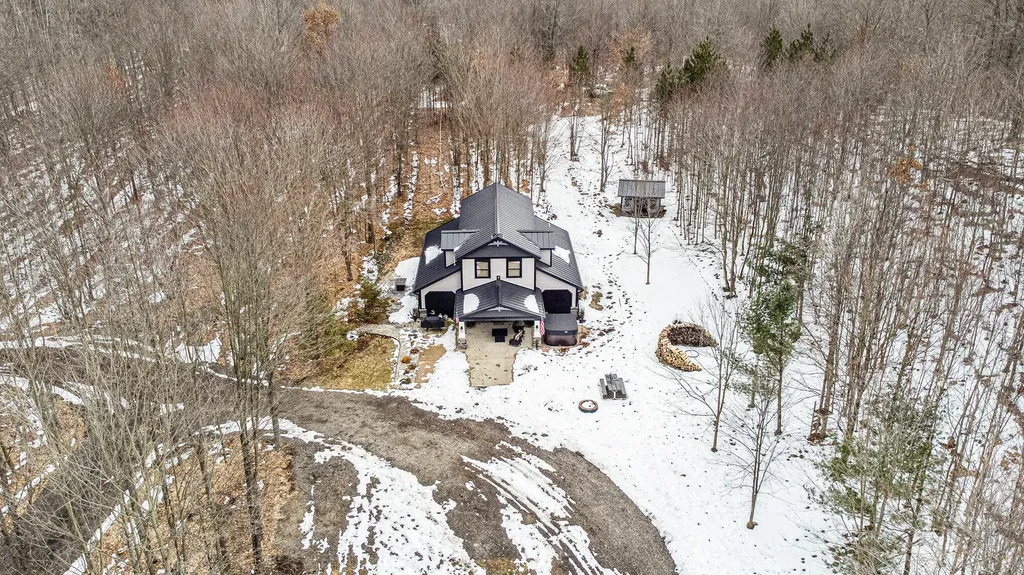 8851 E 8 Mile Road Dover Township MI 49656