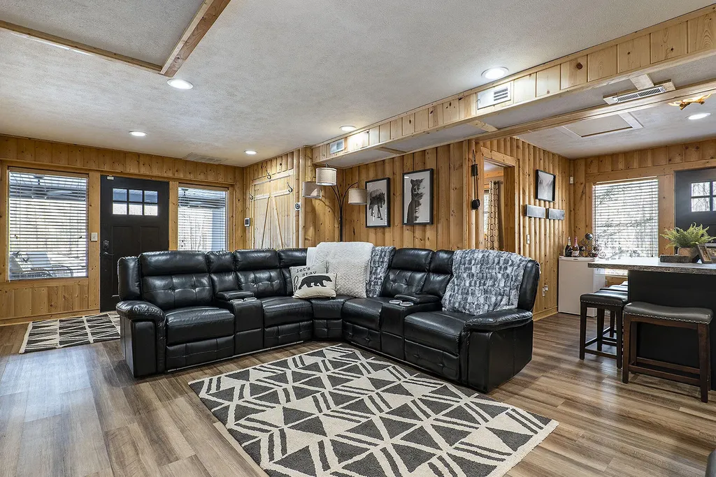 8851 E 8 Mile Road Dover Township MI 49656