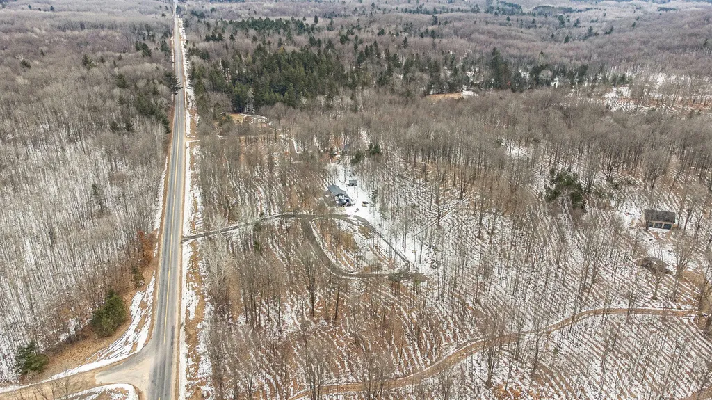 8851 E 8 Mile Road Dover Township MI 49656