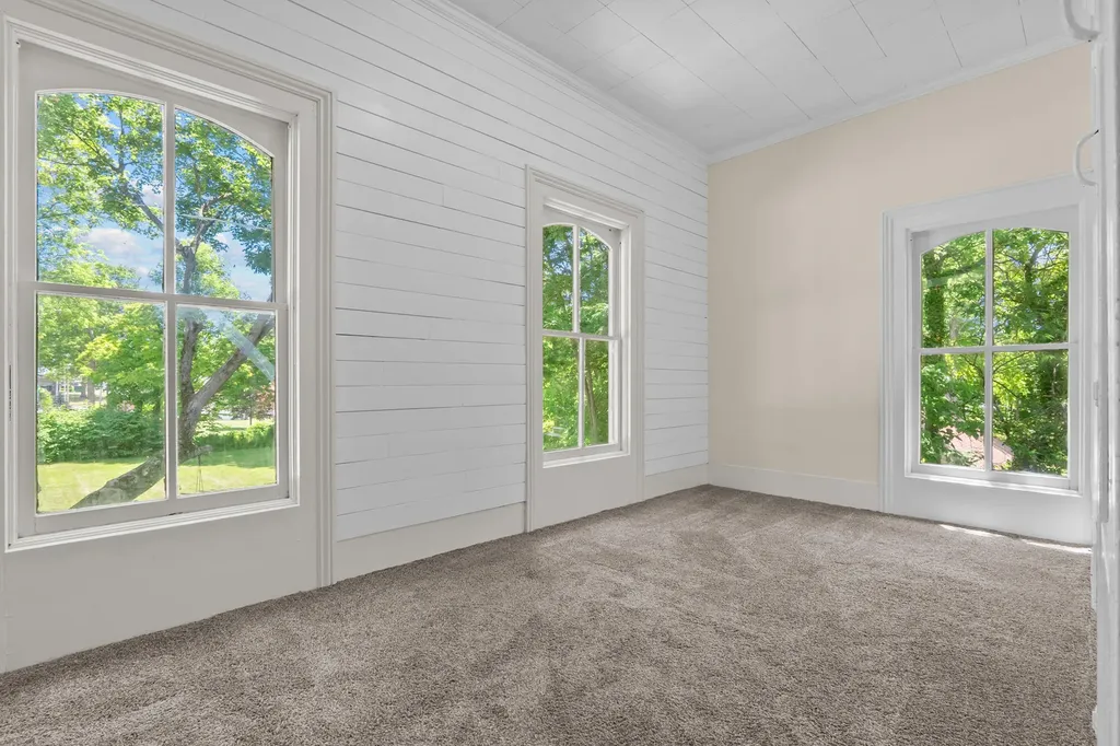 434 N Broadway Street Cassopolis Village MI 49031
