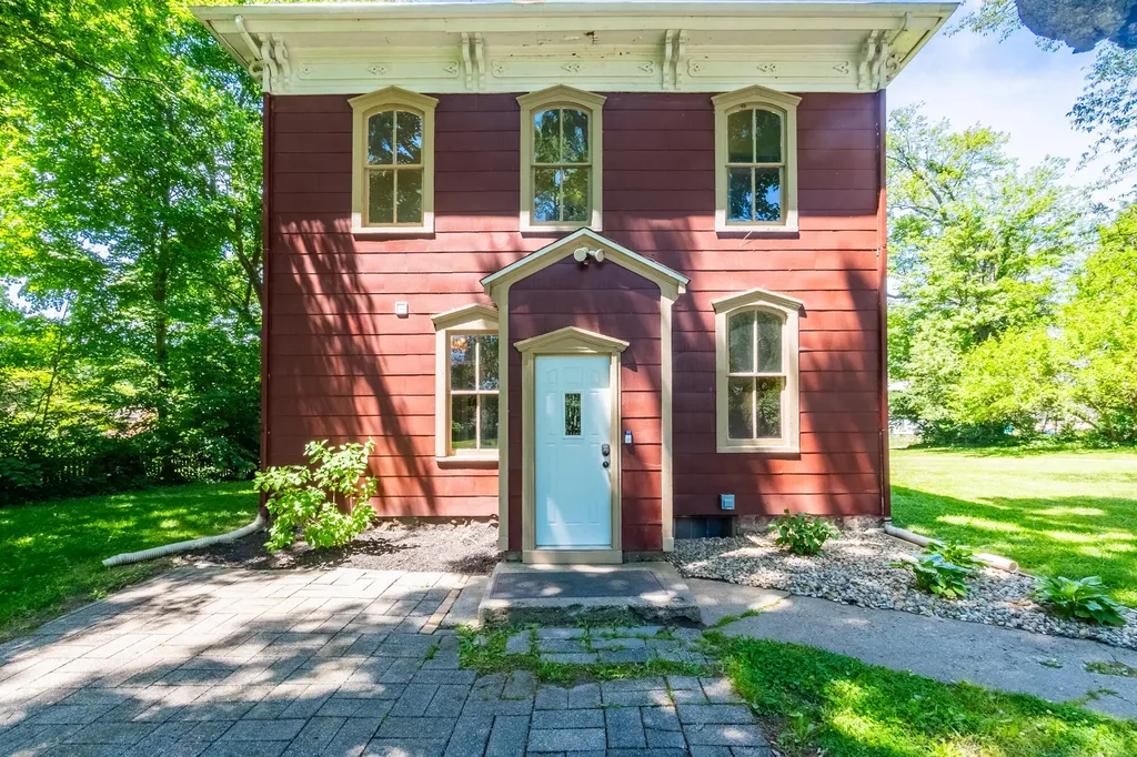 434 N Broadway Street Cassopolis Village MI 49031
