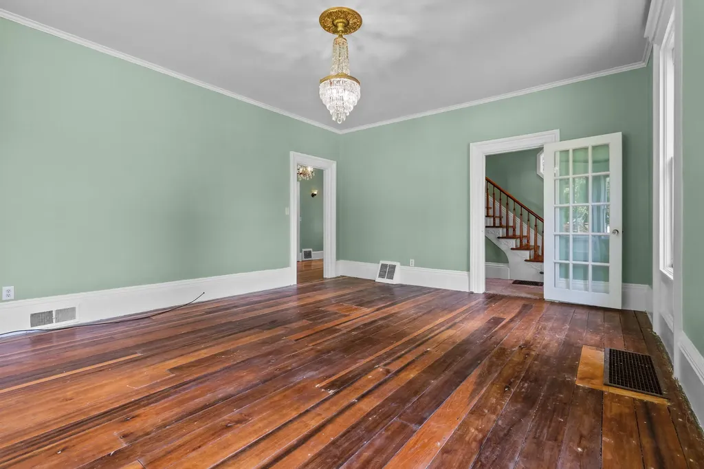 434 N Broadway Street Cassopolis Village MI 49031