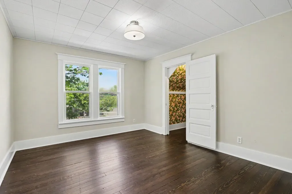 1368 W Lemon Creek Baroda Village MI 49101
