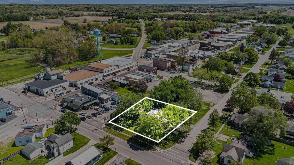 1368 W Lemon Creek Baroda Village MI 49101