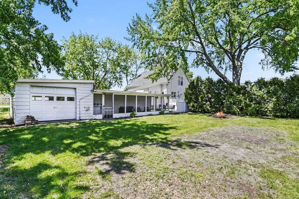 1368 W Lemon Creek Baroda Village MI 49101