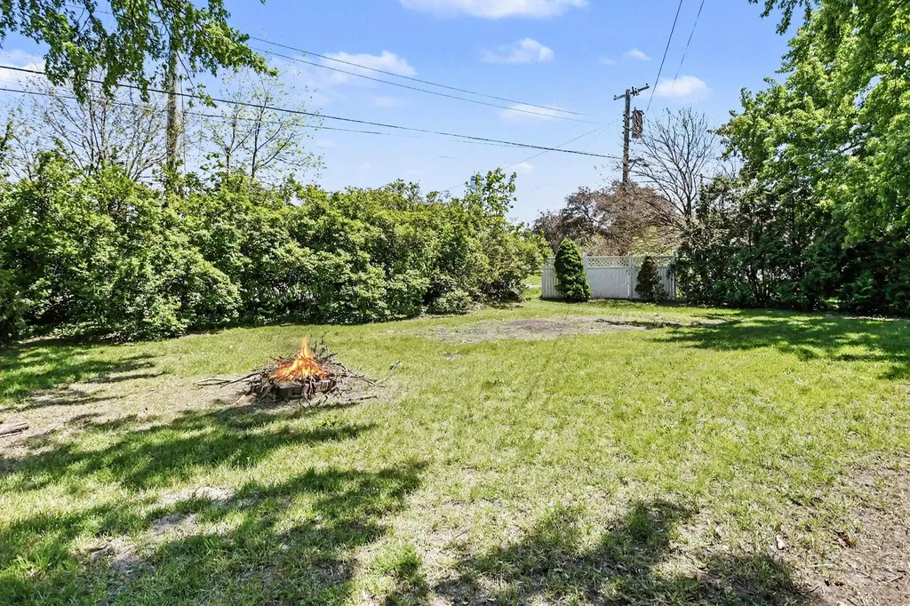1368 W Lemon Creek Baroda Village MI 49101