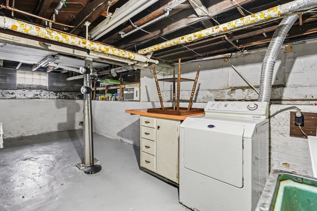 1368 W Lemon Creek Baroda Village MI 49101